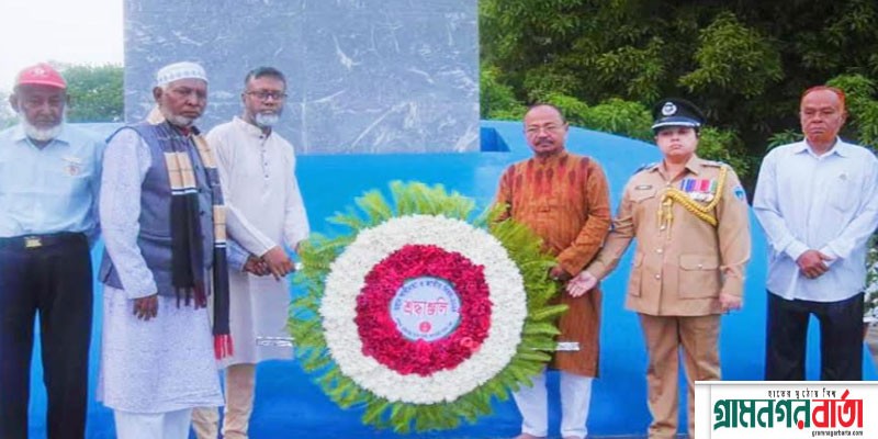 খাগড়াছড়িতে মহান স্বাধীনতা ও জাতীয় দিবসে পার্বত্য প্রতিমন্ত্রীর শ্রদ্ধা নিবেদন খাগড়াছড়িতে মহান স্বাধীনতা ও জাতীয় দিবসে পার্বত্য প্রতিমন্ত্রীর শ্রদ্ধা নিবেদন