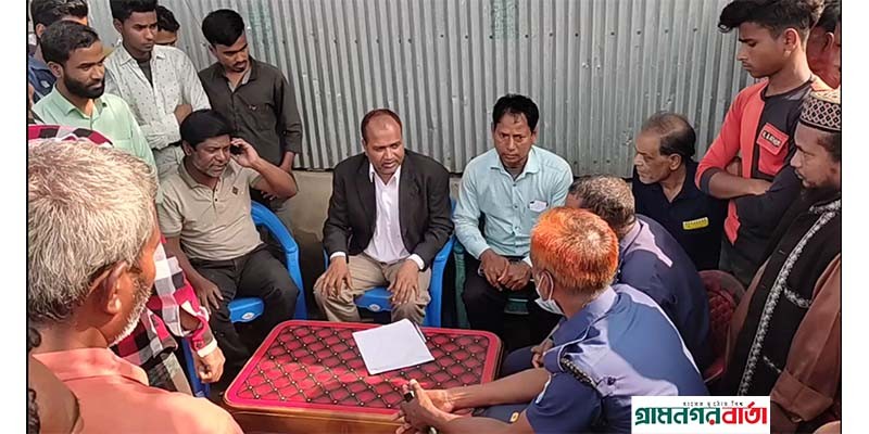 পঞ্চগড়ে ঘুষ কেলেংকারি, তিন ঘন্টা অবরুদ্ধ বিদ্যুৎ কর্মী ও দালাল পঞ্চগড়ে ঘুষ কেলেংকারি, তিন ঘন্টা অবরুদ্ধ বিদ্যুৎ কর্মী ও দালাল