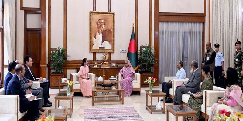আর্থ-সামাজিক উন্নয়নে এডিবির আরও সহায়তা চেয়েছেন প্রধানমন্ত্রী আর্থ-সামাজিক উন্নয়নে এডিবির আরও সহায়তা চেয়েছেন প্রধানমন্ত্রী