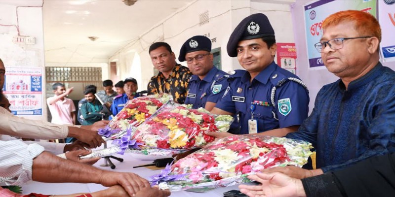 পঞ্চগড়ের বোদা থানা পুলিশের ওপেন হাউজ ডে প্রোগ্রাম অনুষ্ঠিত পঞ্চগড়ের বোদা থানা পুলিশের ওপেন হাউজ ডে প্রোগ্রাম অনুষ্ঠিত