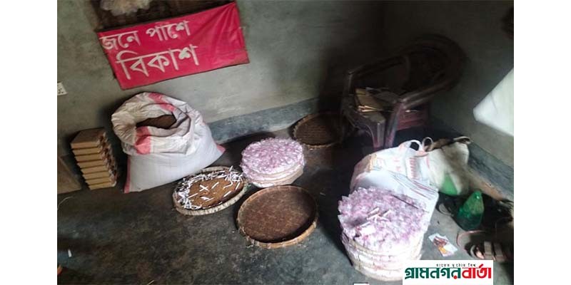 কুষ্টিয়ায় নকল বিড়ি তৈরির উপকরণ জব্দ কুষ্টিয়ায় নকল বিড়ি তৈরির উপকরণ জব্দ