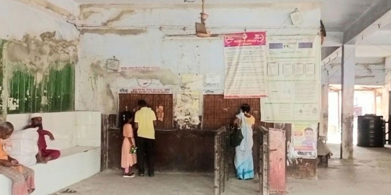 ঈদকে সামনে রেখে কালোবাজারিরা ট্রেনের টিকেট পাঠাচ্ছে হোয়াটসঅ্যাপে ঈদকে সামনে রেখে কালোবাজারিরা ট্রেনের টিকেট পাঠাচ্ছে হোয়াটসঅ্যাপে