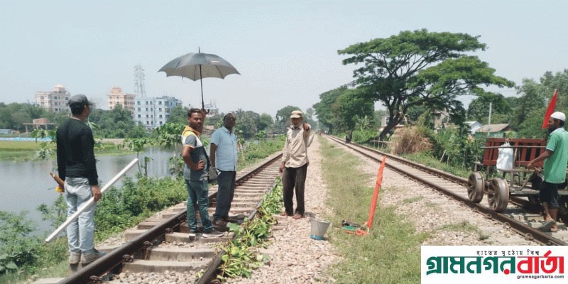 তীব্র গরমে বেঁকে যেতে পারে রেললাইন, ট্রেনের গতি কমানোর নির্দেশ তীব্র গরমে বেঁকে যেতে পারে রেললাইন, ট্রেনের গতি কমানোর নির্দেশ