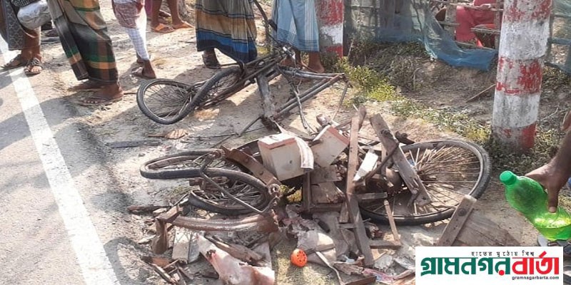 বাগেরহাটে ট্রাকচাপায় ভ্যানের ৩ যাত্রী নিহত বাগেরহাটে ট্রাকচাপায় ভ্যানের ৩ যাত্রী নিহত