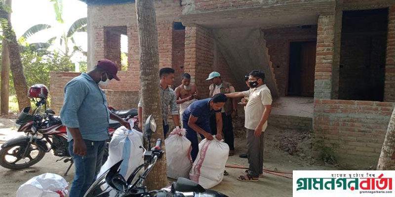 কুষ্টিয়ায় নকল আকিজ বিড়িসহ বিড়ি তৈরির উপকরণ জব্দ কুষ্টিয়ায় নকল আকিজ বিড়িসহ বিড়ি তৈরির উপকরণ জব্দ