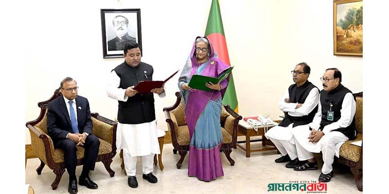 লালমনিরহাট জেলা পরিষদের চেয়ারম্যানকে শপথবাক্য পাঠ করালেন প্রধানমন্ত্রী লালমনিরহাট জেলা পরিষদের চেয়ারম্যানকে শপথবাক্য পাঠ করালেন প্রধানমন্ত্রী