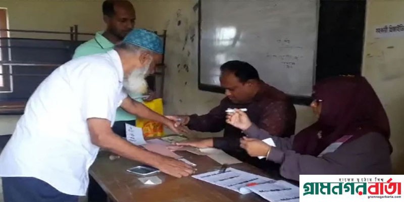 দেশের ১৩৯ উপজেলায় ভোটগ্রহণ চলছে দেশের ১৩৯ উপজেলায় ভোটগ্রহণ চলছে