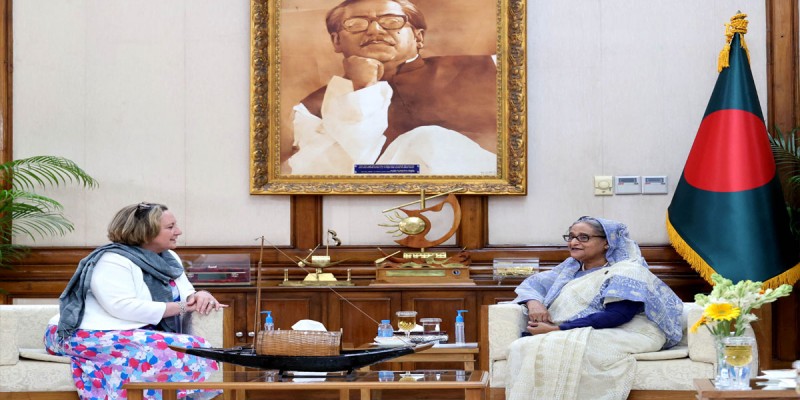 রোহিঙ্গা প্রত্যাবাসনে যুক্তরাজ্যের সহায়তা চেয়েছেন প্রধানমন্ত্রী রোহিঙ্গা প্রত্যাবাসনে যুক্তরাজ্যের সহায়তা চেয়েছেন প্রধানমন্ত্রী