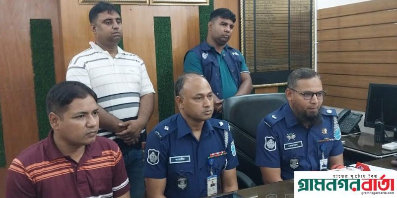 শ্রীনগরে নিরাপত্তা কর্মী হত্যা, ২৪ ঘন্টায় মুল আসামিসহ তিনজন গ্রেফতার শ্রীনগরে নিরাপত্তা কর্মী হত্যা, ২৪ ঘন্টায় মুল আসামিসহ তিনজন গ্রেফতার