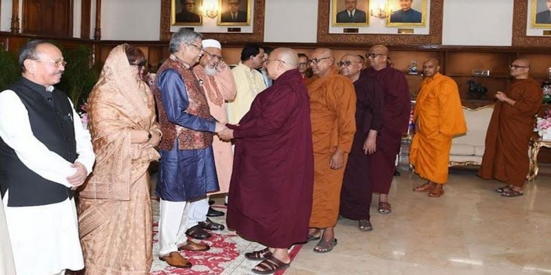 দেশ ও জনগণের কল্যাণে কাজ করার জন্য বৌদ্ধ নেতাদের প্রতি রাষ্ট্রপতির আহ্বান দেশ ও জনগণের কল্যাণে কাজ করার জন্য বৌদ্ধ নেতাদের প্রতি রাষ্ট্রপতির আহ্বান