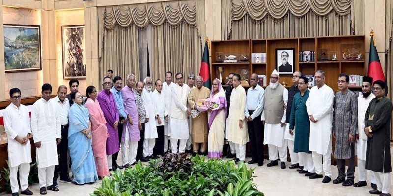 জনপ্রিয় ও সংগঠিত হতে শরিকদের নির্দেশনা শেখ হাসিনার জনপ্রিয় ও সংগঠিত হতে শরিকদের নির্দেশনা শেখ হাসিনার