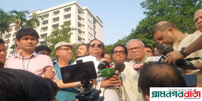 কবি নজরুলের থেকে উদ্বুদ্ধ হয়ে গণতন্ত্রের জন্য লড়াই চালিয়ে যাচ্ছি: রিজভী কবি নজরুলের থেকে উদ্বুদ্ধ হয়ে গণতন্ত্রের জন্য লড়াই চালিয়ে যাচ্ছি: রিজভী