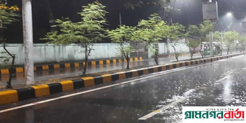 সিলেটে অতিরিক্ত গরমে বৃষ্টিতে হয়ে স্বস্তি সিলেটে অতিরিক্ত গরমে বৃষ্টিতে হয়ে স্বস্তি