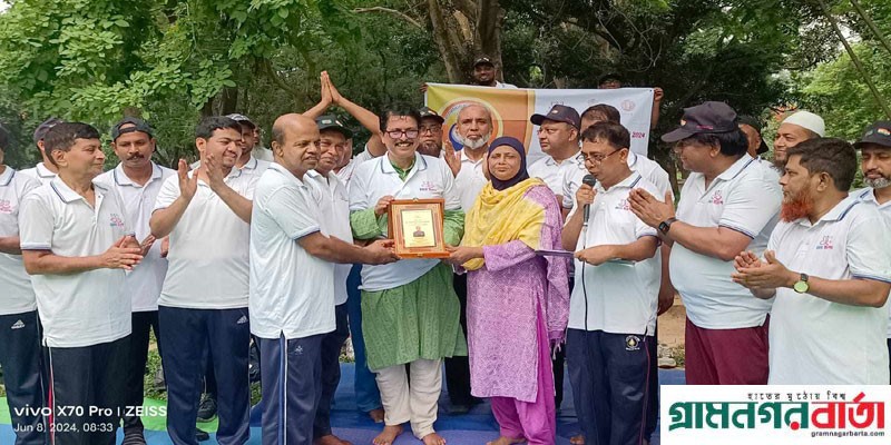 মানসিক প্রশান্তিতে যোগ ব্যায়ামের বিকল্প নেই: হাই কমিশন অফ ইন্ডিয়া মানসিক প্রশান্তিতে যোগ ব্যায়ামের বিকল্প নেই: হাই কমিশন অফ ইন্ডিয়া