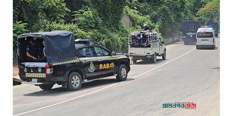 বান্দরবান থেকে ৩১ কেএনএফ সদস্যকে পাঠানো হলো চট্টগ্রাম কারাগারে বান্দরবান থেকে ৩১ কেএনএফ সদস্যকে পাঠানো হলো চট্টগ্রাম কারাগারে