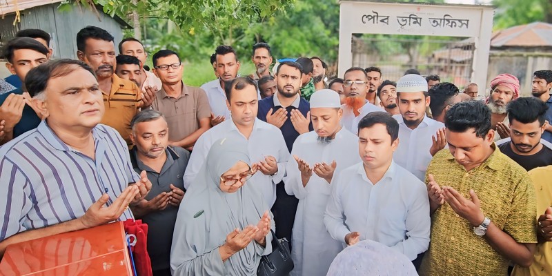 কালকিনিতে অনগ্রাসর গোষ্টির জন্য সড়ক নির্মাণ কালকিনিতে অনগ্রাসর গোষ্টির জন্য সড়ক নির্মাণ