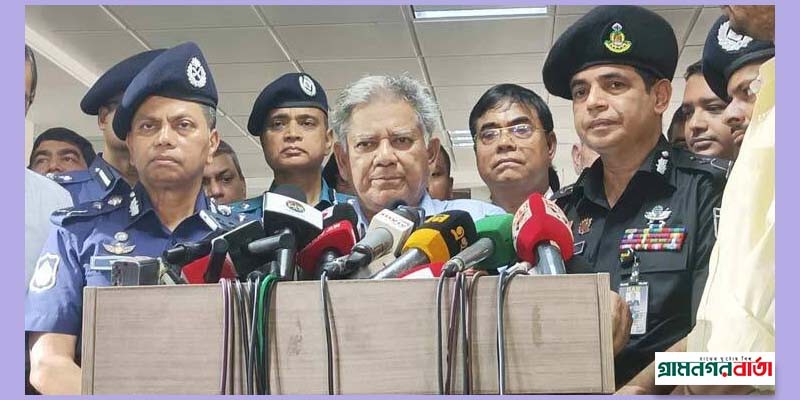 চাটুকারিতা করলে মিডিয়া বন্ধ করে দেওয়া হবে : স্বরাষ্ট্র উপদেষ্টা চাটুকারিতা করলে মিডিয়া বন্ধ করে দেওয়া হবে : স্বরাষ্ট্র উপদেষ্টা