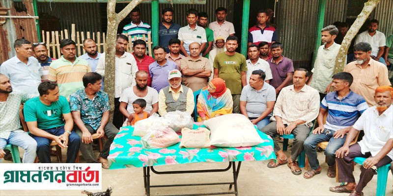 বগুড়ায় গুলিবিদ্ধ সাহাদতের পরিবারকে খাদ্য সামগ্রী প্রদান বগুড়ায় গুলিবিদ্ধ সাহাদতের পরিবারকে খাদ্য সামগ্রী প্রদান