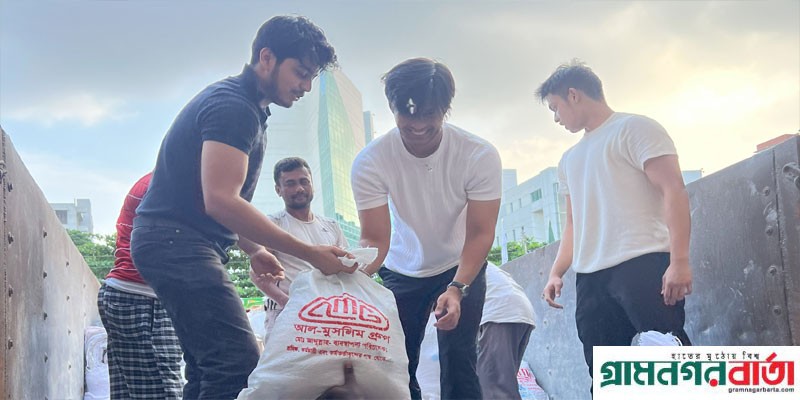 বন্যার্ত মানুষের পাশে আইএসডি’র শিক্ষার্থীরা বন্যার্ত মানুষের পাশে আইএসডি’র শিক্ষার্থীরা