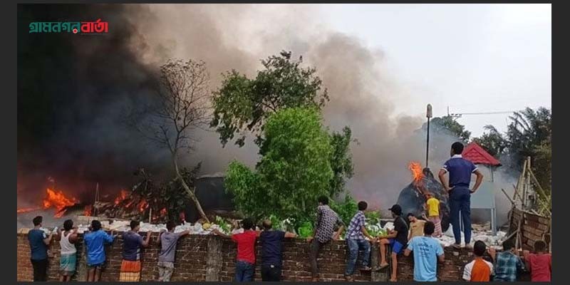 গাজীপুরে বেক্সিমকোর কারখানায় আগুন দিয়েছেন শ্রমিকরা গাজীপুরে বেক্সিমকোর কারখানায় আগুন দিয়েছেন শ্রমিকরা