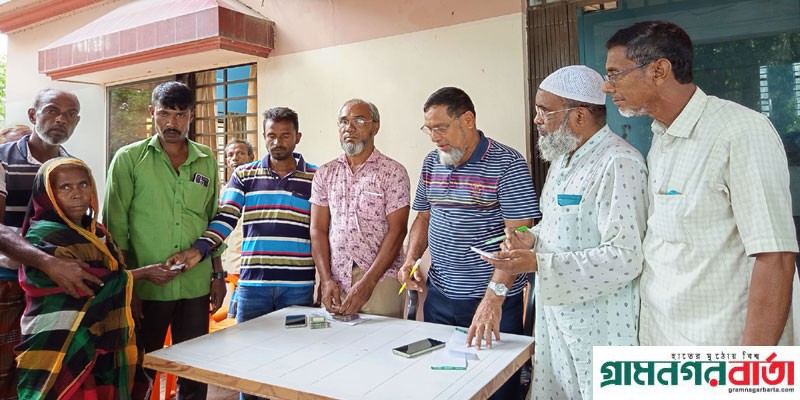 আদমদীঘিতে প্রতারণার শিকার ১২জন দরিদ্র ভাতাভোগি ফিরিয়ে পেলেন হারানো টাকা আদমদীঘিতে প্রতারণার শিকার ১২জন দরিদ্র ভাতাভোগি ফিরিয়ে পেলেন হারানো টাকা