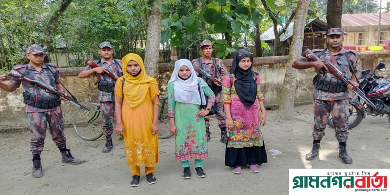 ভারতে অনুপ্রবেশের চেষ্টা পঞ্চগড় সীমান্তে তিন তরুনী আটক ভারতে অনুপ্রবেশের চেষ্টা পঞ্চগড় সীমান্তে তিন তরুনী আটক