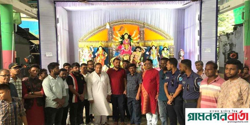 শ্রীনগরে বিভিন্ন পূজামণ্ডপ পরিদর্শনে বিএনপি নেতা ফরহাদ হোসেন শ্রীনগরে বিভিন্ন পূজামণ্ডপ পরিদর্শনে বিএনপি নেতা ফরহাদ হোসেন