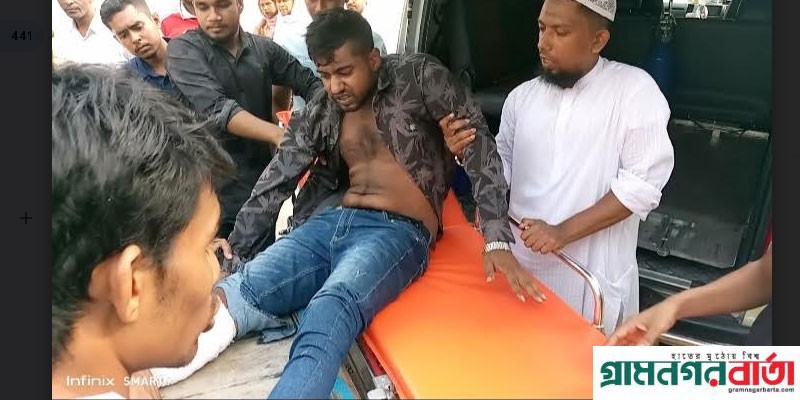 শিবচরে বৌভাত অনুষ্ঠানে খাবার নিয়ে দুই পক্ষের সংঘর্ষে আহত ৮ শিবচরে বৌভাত অনুষ্ঠানে খাবার নিয়ে দুই পক্ষের সংঘর্ষে আহত ৮