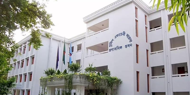 সারদায় এবার অর্ধশতাধিক এসআইকে শোকজ সারদায় এবার অর্ধশতাধিক এসআইকে শোকজ