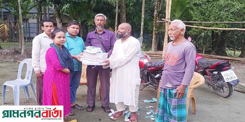 কাউনিয়ার প্রতিবন্ধি মেধাবী ছাত্রী কলি রাণীকে দিনেশ ফাউন্ডেশনের শিক্ষা উপকরণ প্রদান কাউনিয়ার প্রতিবন্ধি মেধাবী ছাত্রী কলি রাণীকে দিনেশ ফাউন্ডেশনের শিক্ষা উপকরণ প্রদান