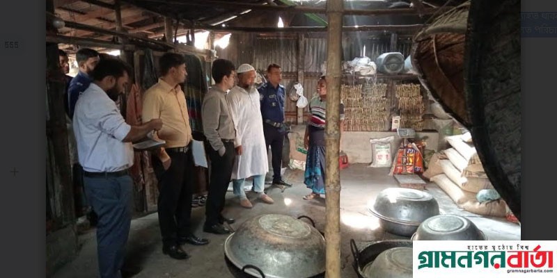 নন্দীগ্রামে অস্বাস্থ্যকর পরিবেশে মিষ্টি তৈরি করার অপরাধে দুই মিষ্টান্ন ভান্ডারে জরিমানা নন্দীগ্রামে অস্বাস্থ্যকর পরিবেশে মিষ্টি তৈরি করার অপরাধে দুই মিষ্টান্ন ভান্ডারে জরিমানা