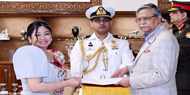 বাংলাদেশ ব্যাংকের রিজার্ভ চুরির অর্থ দেশে ফেরাতে ফিলিপাইনের সহযোগিতা চাইলেন রাষ্ট্রপতি বাংলাদেশ ব্যাংকের রিজার্ভ চুরির অর্থ দেশে ফেরাতে ফিলিপাইনের সহযোগিতা চাইলেন রাষ্ট্রপতি