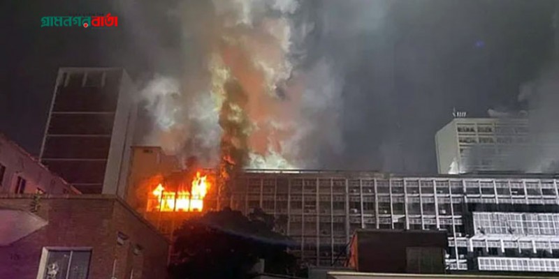 ১১ দিন পর খুলে দেওয়া হলো সচিবালয়ের আগুন লাগা ভবন ১১ দিন পর খুলে দেওয়া হলো সচিবালয়ের আগুন লাগা ভবন