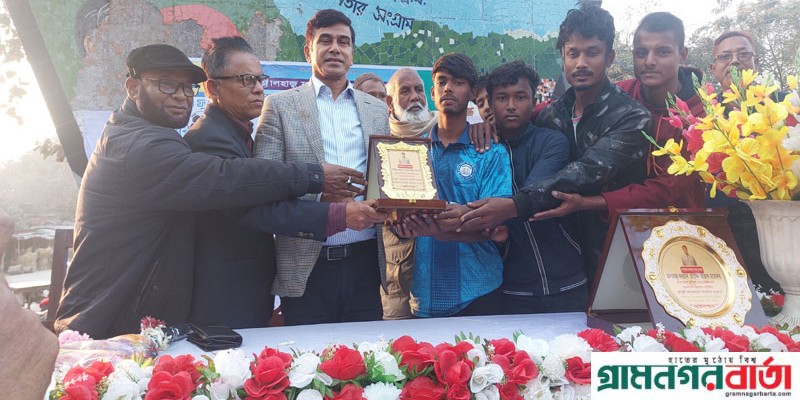 বাফুফের নব নির্বাচিত ডেপুটি চেয়ারম্যান ফরহাদ হোসেন আজাদ বাফুফের নব নির্বাচিত ডেপুটি চেয়ারম্যান ফরহাদ হোসেন আজাদ