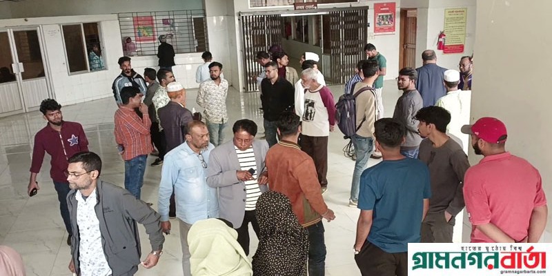 মাদারীপুর পরিবহন শ্রমিক নেতাকে কুপিয়ে মারাত্মক জখম মাদারীপুর পরিবহন শ্রমিক নেতাকে কুপিয়ে মারাত্মক জখম