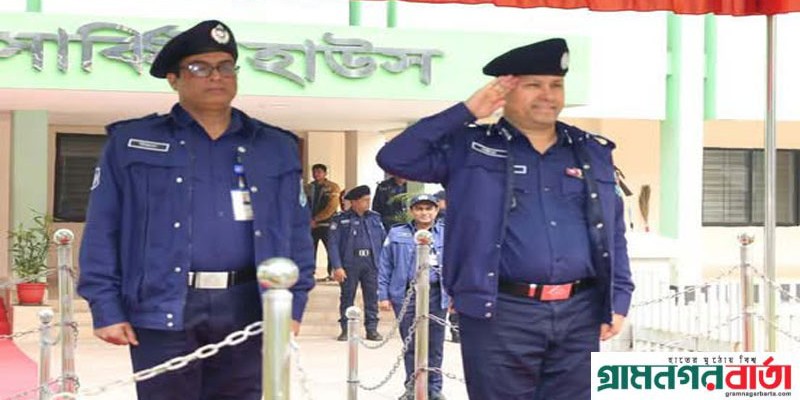 পঞ্চগড়ে পুলিশের মোটিভেশনাল সেশন অনুষ্ঠিত পঞ্চগড়ে পুলিশের মোটিভেশনাল সেশন অনুষ্ঠিত