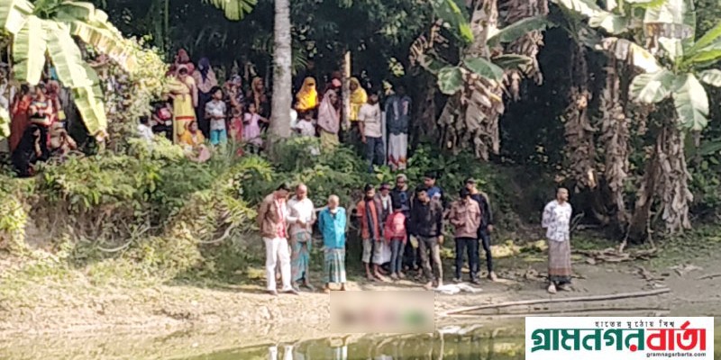 ফকিরহাটে পুকুরে ভেসে উঠল ইট বাঁধা লাশ, পরনে বোরকা ফকিরহাটে পুকুরে ভেসে উঠল ইট বাঁধা লাশ, পরনে বোরকা