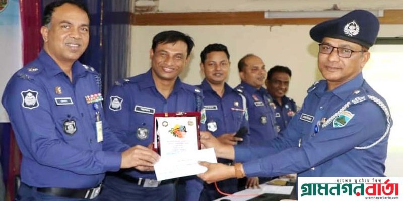 বগুড়ার শ্রেষ্ঠ ওসি আদমদীঘির এসএম মোস্তাফিজুর বগুড়ার শ্রেষ্ঠ ওসি আদমদীঘির এসএম মোস্তাফিজুর