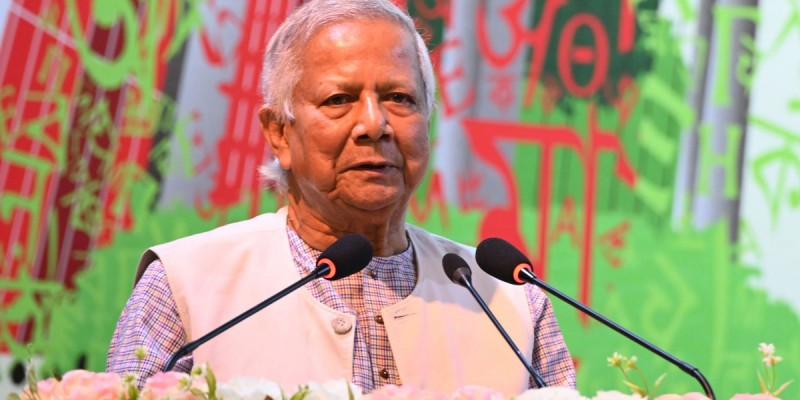 ইংরেজি শিখলেই বাংলা ভুলে যেতে হবে, এমনটি নয়: ড. ইউনূস ইংরেজি শিখলেই বাংলা ভুলে যেতে হবে, এমনটি নয়: ড. ইউনূস