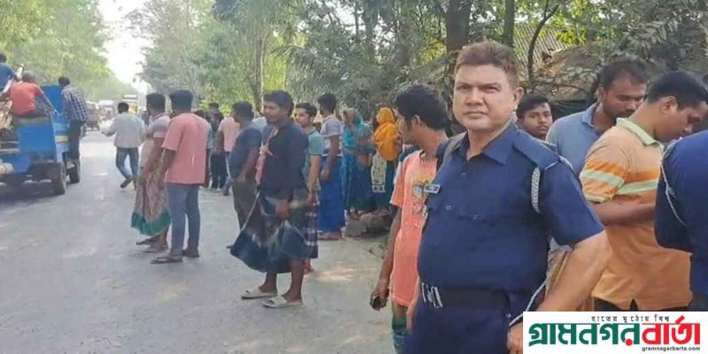 গাজীপুরে ট্রাকচাপায় অটোরিকশার ৩ যাত্রী নিহত গাজীপুরে ট্রাকচাপায় অটোরিকশার ৩ যাত্রী নিহত