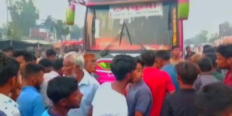 ঈদের কেনাকাটা করে বাড়িতে ফেরা হলো না স্কুল শিক্ষিকা শামীমার ঈদের কেনাকাটা করে বাড়িতে ফেরা হলো না স্কুল শিক্ষিকা শামীমার