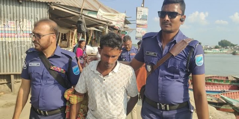 মুন্সীগঞ্জে মেয়েকে ধর্ষনের অভিযোগে মামলায় বাবা গ্রেফতার মুন্সীগঞ্জে মেয়েকে ধর্ষনের অভিযোগে মামলায় বাবা গ্রেফতার 