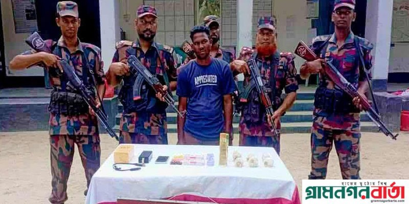 দেওয়ানগঞ্জে হরিণের কস্তুরী ও ভারতীয় প্রসাধনীসহ একজন গ্রেপ্তার দেওয়ানগঞ্জে হরিণের কস্তুরী ও ভারতীয় প্রসাধনীসহ একজন গ্রেপ্তার