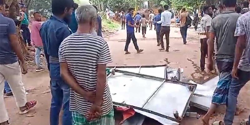 সোহরাওয়ার্দী উদ্যানে উচ্ছেদ অভিযান সোহরাওয়ার্দী উদ্যানে উচ্ছেদ অভিযান