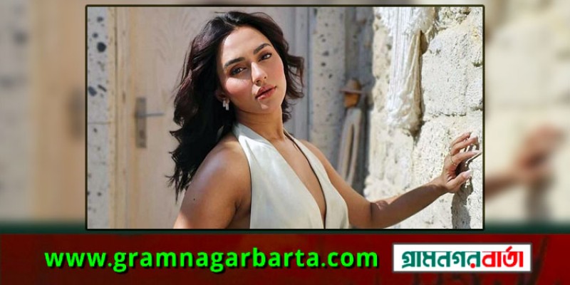 নুসরাত ফারিয়াকে বিদেশ যেতে বাধা, চলছে জিজ্ঞাসাবাদ নুসরাত ফারিয়াকে বিদেশ যেতে বাধা, চলছে জিজ্ঞাসাবাদ