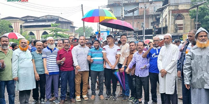 ইশরাকের পক্ষে রায়ের খবরে কাকরাইলে আনন্দের বন্যা ইশরাকের পক্ষে রায়ের খবরে কাকরাইলে আনন্দের বন্যা
