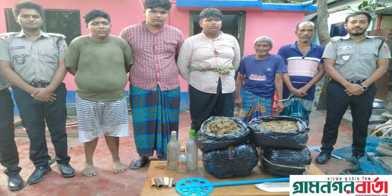 জামালপুরে গাঁজা ও দেশীয় অস্ত্রসহ ৫ মাদক ব্যবসায়ী আটক জামালপুরে গাঁজা ও দেশীয় অস্ত্রসহ ৫ মাদক ব্যবসায়ী আটক