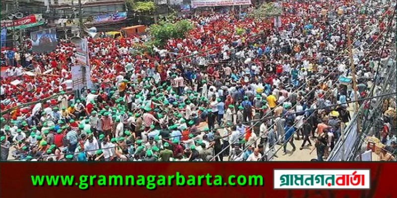 তারুণ্যের সমাবেশে নেতাকর্মীদের স্রোত সামাল দেওয়া যাচ্ছে না, দফায় দফায় হাতাহাতি তারুণ্যের সমাবেশে নেতাকর্মীদের স্রোত সামাল দেওয়া যাচ্ছে না, দফায় দফায় হাতাহাতি