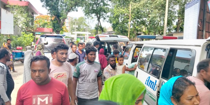 পঞ্চগড়ে মরদেহ দেখে ফেরার পথে ইজিবাইকে ট্রাকের ধাক্কা, নিহত দুই , আহত-৫ পঞ্চগড়ে মরদেহ দেখে ফেরার পথে ইজিবাইকে ট্রাকের ধাক্কা, নিহত দুই , আহত-৫
