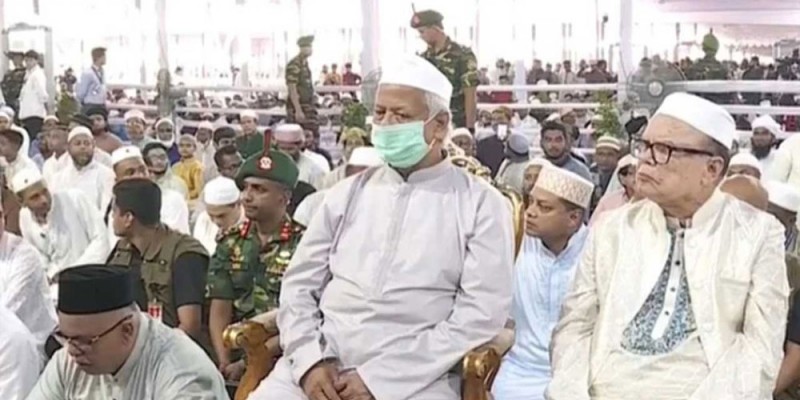 জাতীয় ঈদগাহে ঈদের নামাজ আদায় করলেন প্রধান উপদেষ্টা জাতীয় ঈদগাহে ঈদের নামাজ আদায় করলেন প্রধান উপদেষ্টা